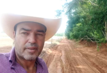 Photo of VEREADOR RODARTE ACOMPANHA RECUPERAÇÃO DE ESTRADA DO ASSENTAMENTO BELO MONTE