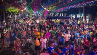 Photo of 1ª noite do CAIA NA FOLIA atrai famílias e crianças de todas idades