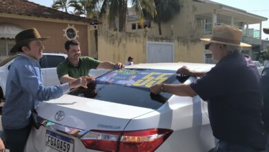 Photo of GUARAÇAÍ – Adesivaço marca início da Campanha Eleitoral dos candidatos a prefeito Airton Gomes e vice-prefeito Nico Fiumari